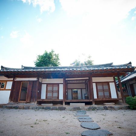 Seoakseowon Hotel Gyeongju Exterior photo